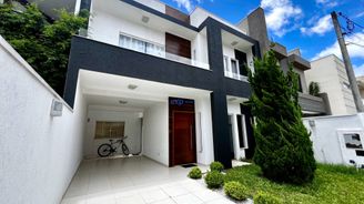 Casa de Condomínio com 3 Quartos à venda, 250m² no Uberaba, Curitiba - Foto 1