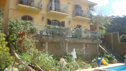 Casa com 3 Quartos à venda, 235m² no Vale do Paraíso, Teresópolis - Foto 1