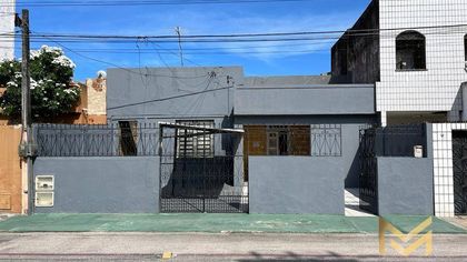 Casa com 6 Quartos à venda, 250m² no Monte Castelo, Fortaleza - Foto 1