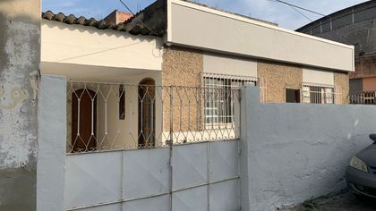 Casa de Vila com 2 Quartos para alugar, 110m² no Colubandê, São Gonçalo - Foto 1