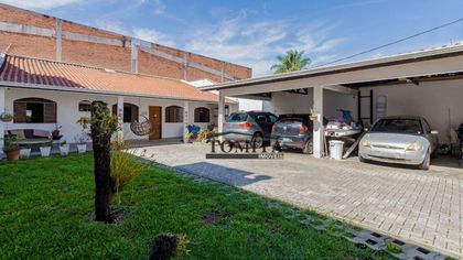 Casa com 1 Quarto à venda, 155m² no Centro, Pinhais - Foto 1