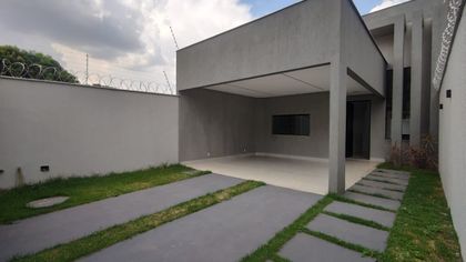 Casa com 3 Quartos à venda, 154m² no Vila Rosa, Goiânia - Foto 1