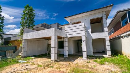 Casa de Condomínio com 4 Quartos à venda, 350m² no Belém Novo, Porto Alegre - Foto 1