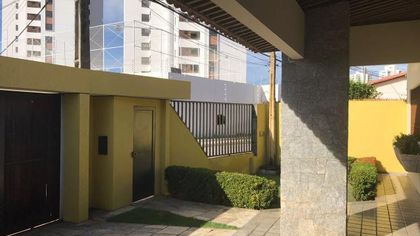 Casas com 4 quartos para alugar em Capim Macio, Natal, RN - ZAP Imóveis