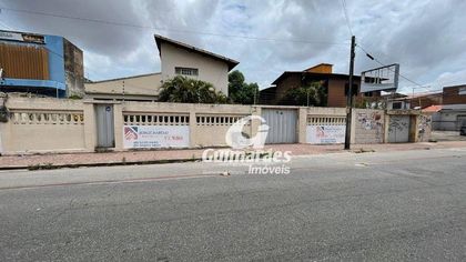 Casa com 7 Quartos à venda, 1140m² no Montese, Fortaleza - Foto 1