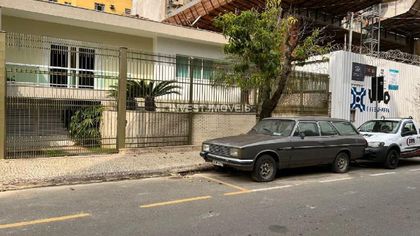Casas à venda na Rua Renato Dias em Juiz de Fora, MG - ZAP Imóveis