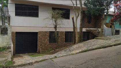 Casa com 3 Quartos para alugar, 250m² no Vila Jardim, Porto Alegre - Foto 1