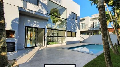 Casa de Condomínio com 5 Quartos à venda, 300m² no Barra, Balneário Camboriú - Foto 1