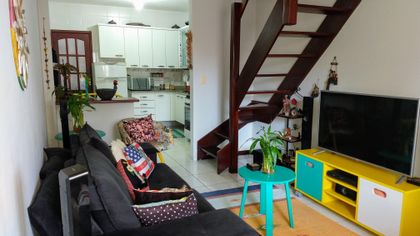 Casa de Condomínio com 2 Quartos à venda, 73m² no Ogiva, Cabo Frio - Foto 1