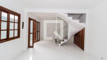 Casa de Condomínio com 2 Quartos para alugar, 130m² no Mato Grande, Canoas - Foto 1