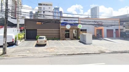 Casa Comercial com 8 Quartos para alugar, 330m² no Madalena, Recife - Foto 1