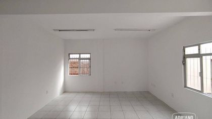Conjunto Comercial / Sala para alugar, 35m² no Barreiros, São José - Foto 1