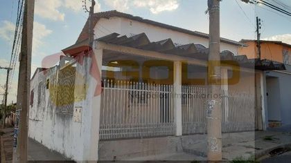 Casa com 5 Quartos à venda, 250m² no Nossa Senhora das Graças, Uberlândia - Foto 1