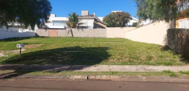 Lote/Terreno na Rua Ray Wesley Herrick, Jardim Jockey Clube em São Carlos,  por R$ 220.000 - Viva Real