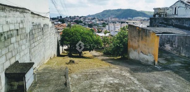 Terrenos, Lotes e Condomínios com quintal à venda em Rio de Janeiro, RJ -  ZAP Imóveis