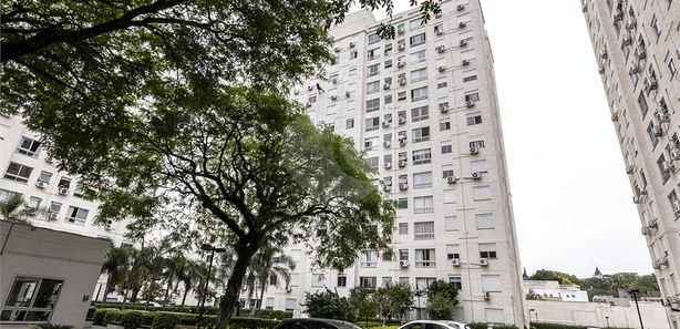Apartamentos com 3 quartos à venda em Azenha, Porto Alegre, RS - ZAP Imóveis