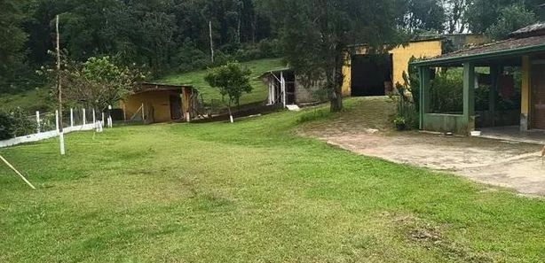 Fazenda mineira com mais de 200 anos é refúgio para quem não curte