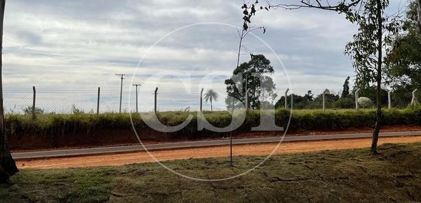 Jaguariúna inicia aplicação de asfalto em estrada municipal que dá acesso à  empresa Motorola