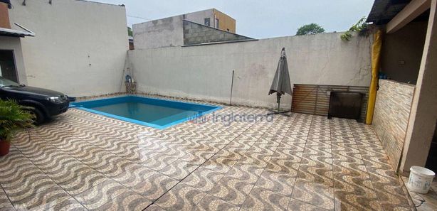 Casas com piscina à venda no Bandeirantes em Londrina