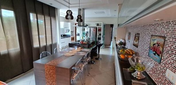 Casas com Espaço Gourmet à venda em Londrina