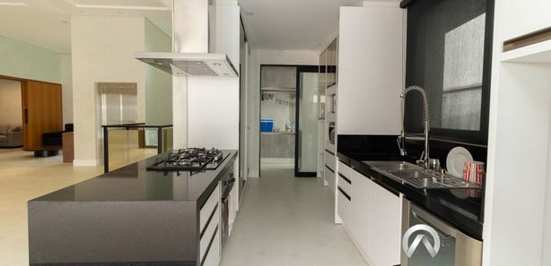 Casas com Espaço Gourmet à venda em Londrina