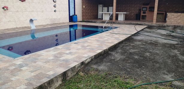 Casa com piscina, espaço gourmet e salão de jogos., Guapimirim