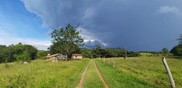 Fazenda/Sítio 65000 m² em Padilha em Taquara, por R$ 595.000