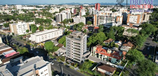 Apartamento à venda com uma excelente vista para SJP/CWB, São