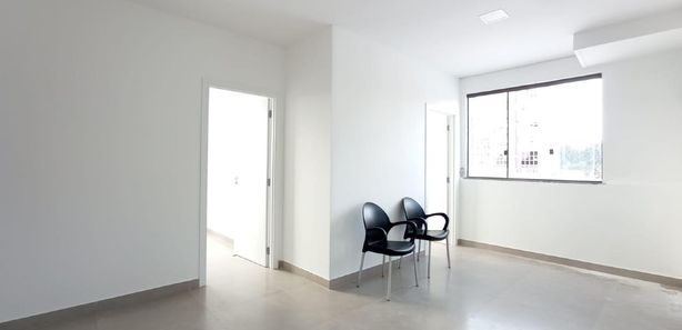 Sala Comercial 26 m² em Barreiro em Belo Horizonte, por R$ 800/Mês - Viva  Real