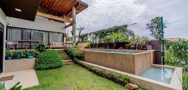 Casa com 4 dormitórios à venda, 370 m² por R$ 3.710.000,00 