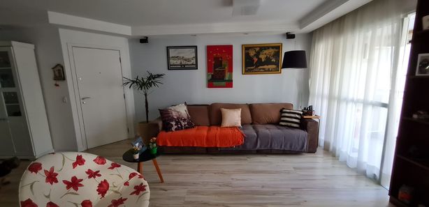 Apartamento com Terraço para Venda - São Caetano do Sul / SP no bairro  Santa Paula, 3 dormitórios, sendo 3 suítes, 5 banheiros, 3 vagas de  garagem, área útil 154,33 m²