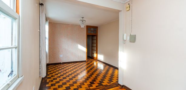 Apartamentos à venda na planta na Azenha, Porto Alegre - RS