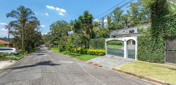 Casas de Condomínio com 6 quartos à venda em Granja Viana, Cotia