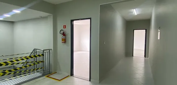 Prédio Inteiro para alugar, 24m² no Chácaras Arcampo, Duque de Caxias