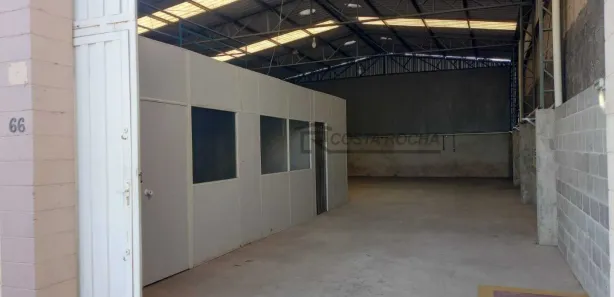 Galpão / Depósito / Armazém para venda ou aluguel, 281m² no Salto de São José, Salto