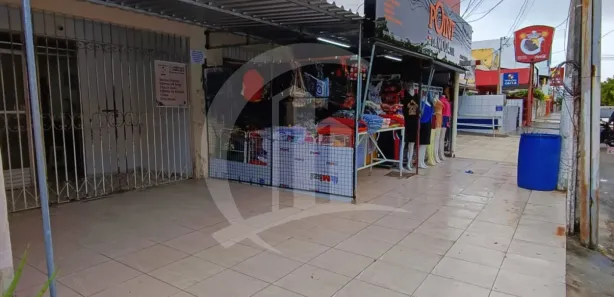 Galpão / Depósito / Armazém à venda, 210m² no Farolândia, Aracaju