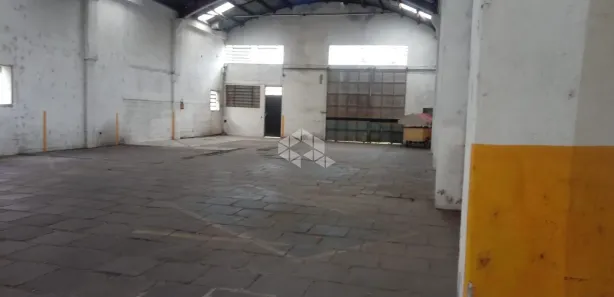 Galpão / Depósito / Armazém à venda, 1640m² no Vila Ipiranga, Porto Alegre
