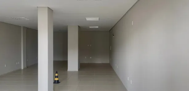 Conjunto Comercial / Sala para alugar, 120m² no Centro, Chapecó