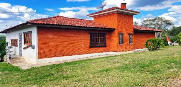 Fazenda / Sítio / Chácara com 3 Quartos à venda, 190m² no Centro, Águas de São Pedro