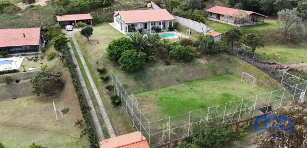 Fazenda / Sítio / Chácara com 4 Quartos à venda, 2500m² no Aluminio, Alumínio