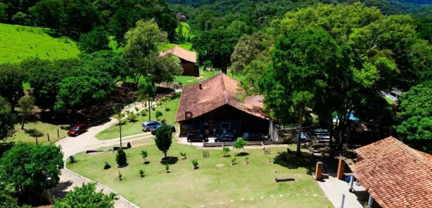Fazenda / Sítio / Chácara à venda, 2600m² no Recanto dos Eucaliptos, Mairinque
