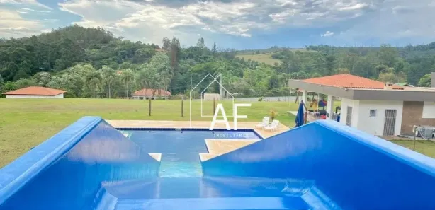 Fazenda / Sítio / Chácara com 5 Quartos à venda, 400m² no Dona Catarina, Mairinque