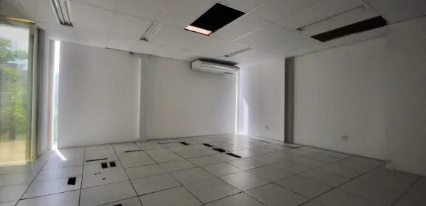 Prédio Inteiro para alugar, 1970m² no Jardim Santo Antônio, Embu das Artes