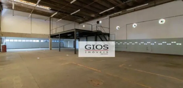 Galpão / Depósito / Armazém para alugar, 2000m² no Jardim Regina Alice, Barueri
