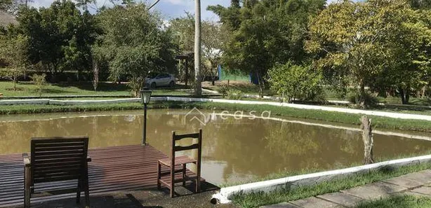 Fazenda / Sítio / Chácara com 4 Quartos à venda, 400m² no Chácaras Primavera, Caçapava