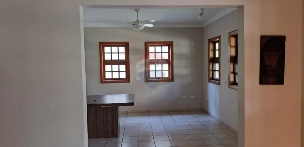 Fazenda / Sítio / Chácara com 3 Quartos para alugar, 325m² no Recanto Jatobá, Americana