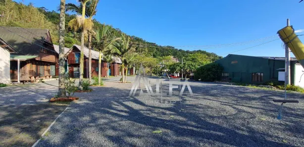 Hotel / Motel / Pousada à venda, 1500m² no Gravatá, Penha