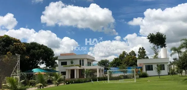 Casa com 3 Quartos à venda, 750m² no Setor Central, Hidrolândia