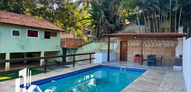 Fazenda / Sítio / Chácara com 2 Quartos à venda, 1770m² no Chácara Farani, Barra do Piraí