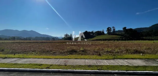 Terreno / Lote / Condomínio à venda, 304m² no Rio Cerro I, Jaraguá do Sul